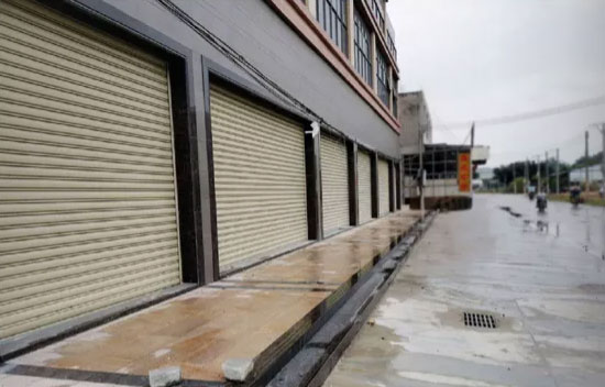 卷閘門系列案例 - 中出網(wǎng)-智能出入口與停車充電門戶