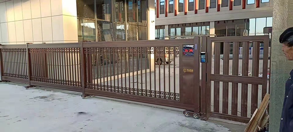 段滑門系列案例 - 中出網(wǎng)-智能出入口與停車充電門戶