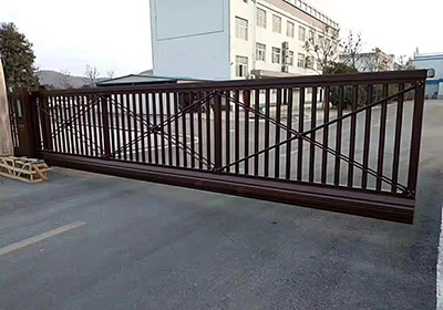 懸浮門(mén)系列案例 - 中出網(wǎng)-智能出入口與停車(chē)充電門(mén)戶