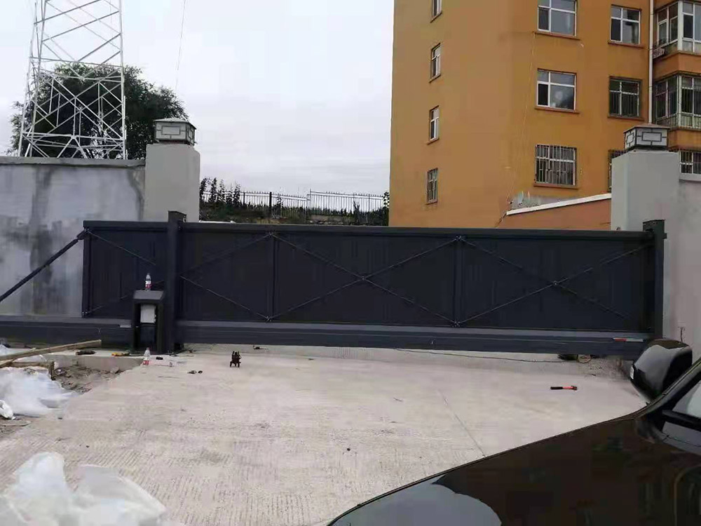 懸浮門系列案例 - 中出網(wǎng)-智能出入口與停車充電門戶