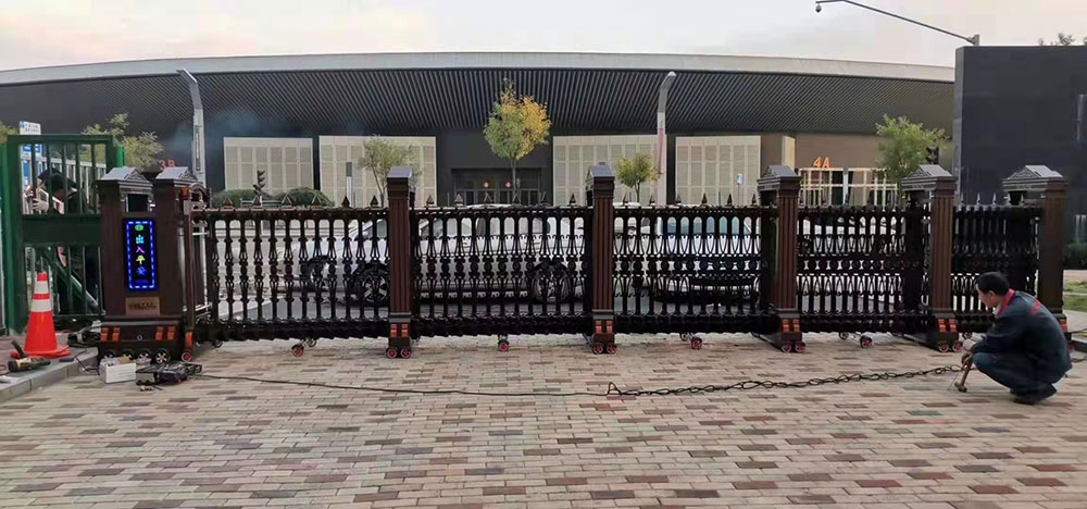 金碧輝煌工程案例 - 中出網(wǎng)-智能出入口與停車充電門戶