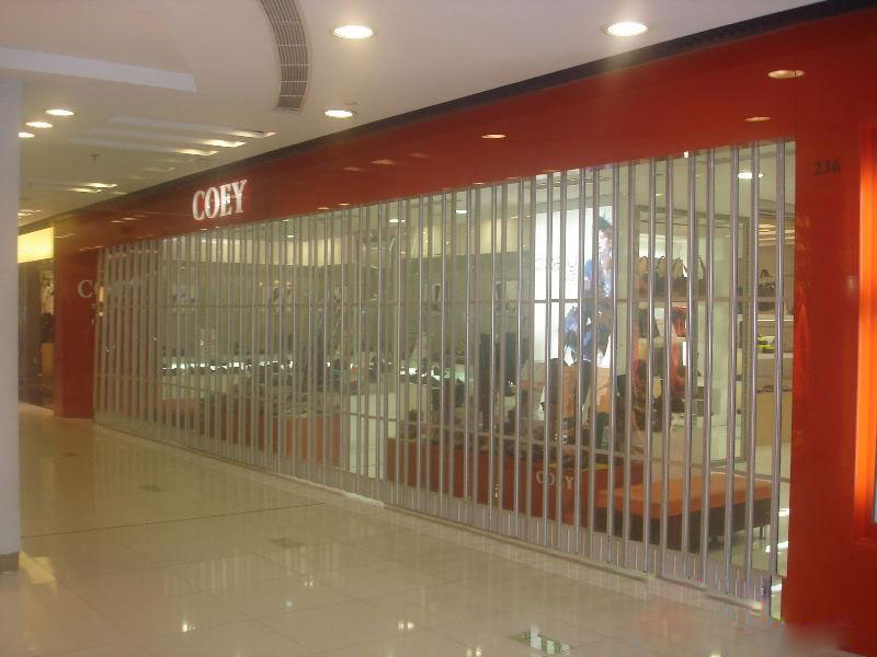 水晶卷簾門(mén)2