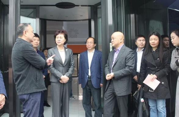 湖南省委常委、省委統(tǒng)戰(zhàn)部部長(zhǎng)黃蘭香一行再次蒞臨湘聯(lián)考察指導(dǎo)