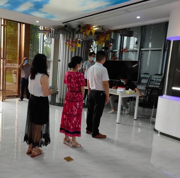 關(guān)愛家人 | 湘聯(lián)股份組織全體員工進(jìn)行核酸檢測(cè)