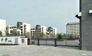 安徽省光明中學(xué)電動(dòng)伸縮門案例