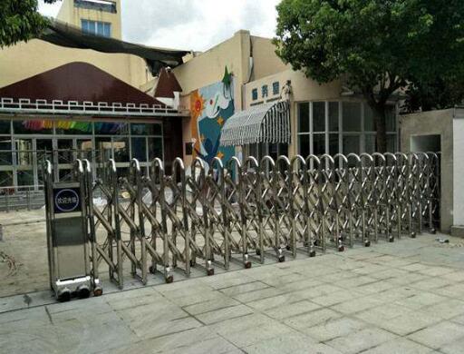 保定出安智能電動(dòng)伸縮門為哈羅城項(xiàng)目提供保駕護(hù)航