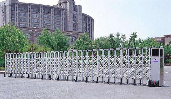 保定出安智能電動伸縮門成功落地公園時(shí)代