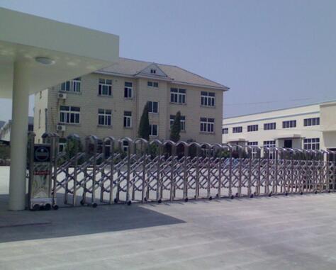 香溪名匯對保定出安智能伸縮門產(chǎn)品表示支持