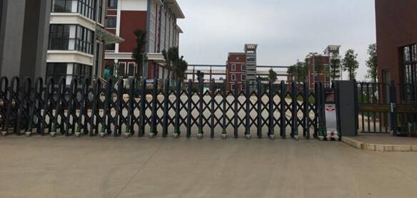 鳴謝卓越技工學校應用保定出安智能電動伸縮門