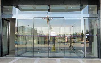 自動門 - 玻璃自動門-有邊框