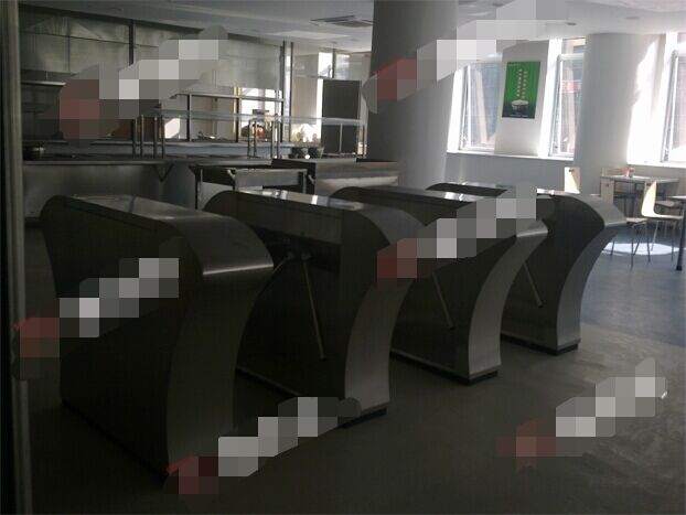 喜迎東莞出安智能通道閘進駐東莞電視臺