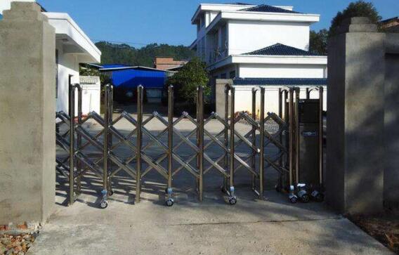 唐山幼師學(xué)校曉選用唐山出安智能伸縮門彰顯個性