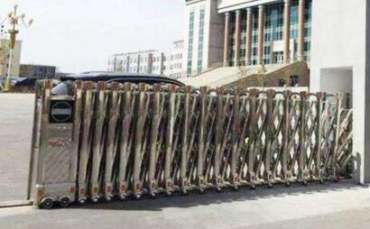 唐山森泰幼師學(xué)校選擇唐山出安智能為伸縮門供貨商