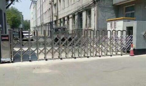 唐山森泰幼師學(xué)校項(xiàng)目伸縮門支持唐山出安智能