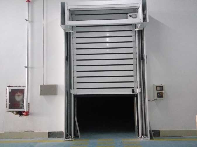 冷庫硬質(zhì)快速門
