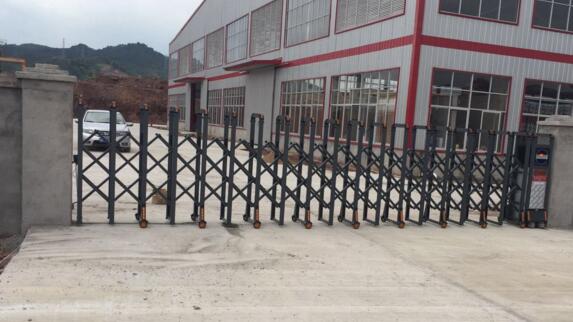 溫州出安智能電動伸縮門給溫州東甌中學(xué)項(xiàng)目不一樣的體驗(yàn)