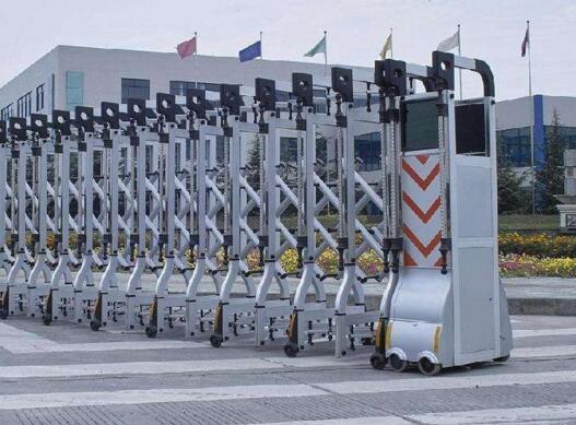 紹興宇玎紡織有限公司大門(mén)口的電動(dòng)伸縮門(mén)由紹興出安智能提供