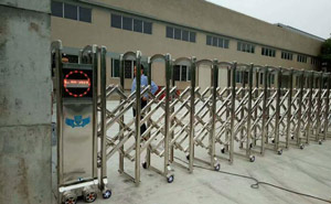 揚(yáng)州奧諾環(huán)衛(wèi)設(shè)備有限公司電動(dòng)伸縮門(mén)案例