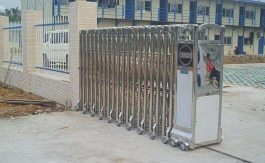 南昌伸縮門企業(yè)以維修專業(yè)取勝