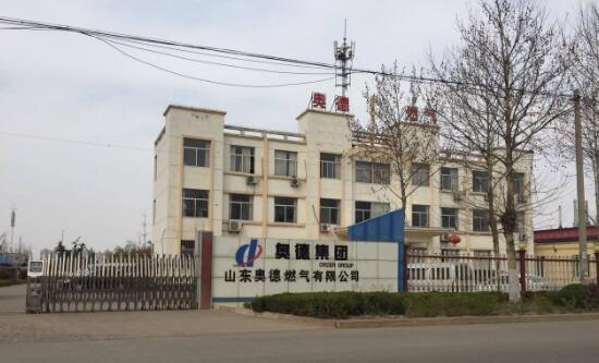 山東奧德燃?xì)庥邢薰緸榕R沂出安智能卷簾門點(diǎn)贊   