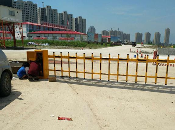 臺州出安智能為臺州市月湖小學添上道閘