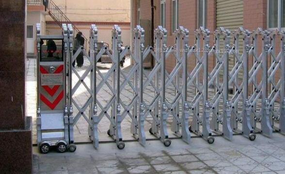 臺(tái)州育英學(xué)校選擇臺(tái)州出安智能為電動(dòng)伸縮門供貨商