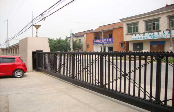 熱烈祝賀鎮(zhèn)江出安智能懸浮門進駐江蘇丹陽姚氏燈具有限公司