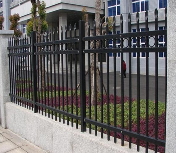 鎮(zhèn)江出安智能護欄成功牽手紅星天鉑