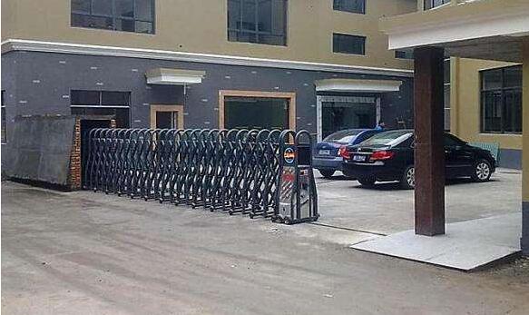 金華出安智能伸縮門成金華市英達(dá)學(xué)校的亮點(diǎn)