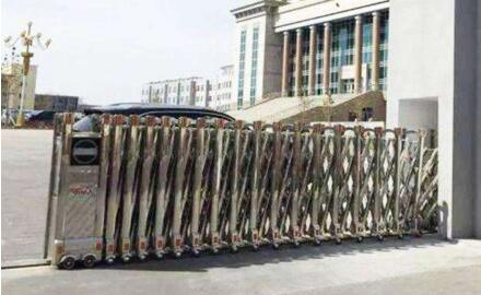 金華華僑學(xué)校選用金華出安智能電動(dòng)伸縮門