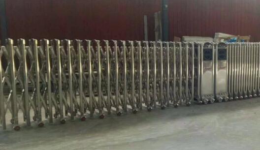 滄州出安智能電動伸縮門點綴滄州金記食品有限公司