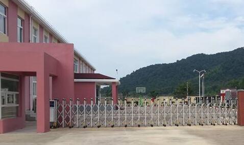 滄州出安智能伸縮門進駐滄州市育紅小學(xué)