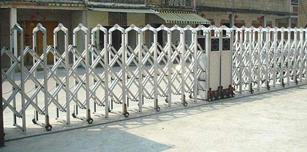 漢成華都與邯鄲出安智能伸縮門達成合作協(xié)議