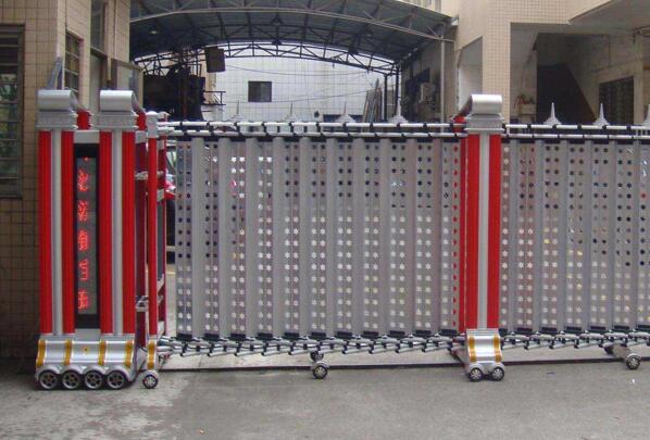 邯鄲出安智能電動(dòng)伸縮門進(jìn)駐邯鄲市祥生鑄造有限公司大門口