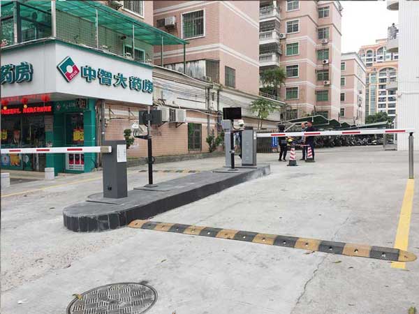 熱烈祝賀中山出安智能車牌識別系統(tǒng)進駐中山源田骨科醫(yī)院