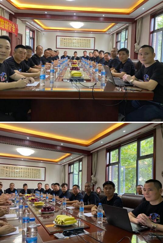 榮高伸縮門第二屆代理商委員會(huì)戰(zhàn)略研討會(huì)于昆明勝利召開
