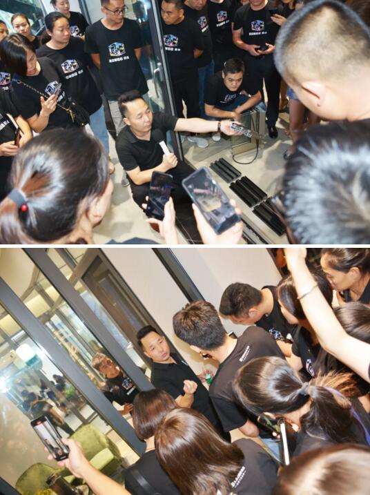 榮高門窗董事長黃榮高先生對實物細(xì)節(jié)進行指導(dǎo)培訓(xùn)