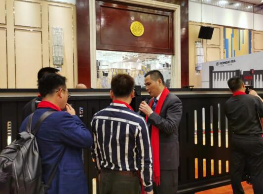 黃總對這幾款新品進(jìn)行了細(xì)致的闡述和介紹