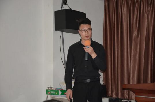 榮高商學(xué)院講師張新林先生