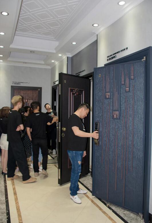 入戶門產(chǎn)品也是終端經(jīng)營(yíng)的亮點(diǎn)