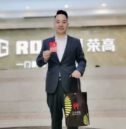 榮高門窗董事長黃榮高先生為榮高人樹立了榜樣