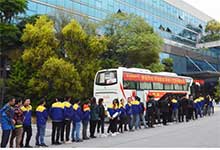 榮高門窗組織全體員工參加無償獻(xiàn)血獻(xiàn)愛心活動