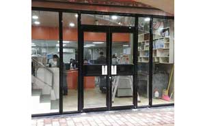 保利達翠堤灣BF-SE3190型號肯德基門案例 - 中出網(wǎng)-智能出入口與停車充電門戶