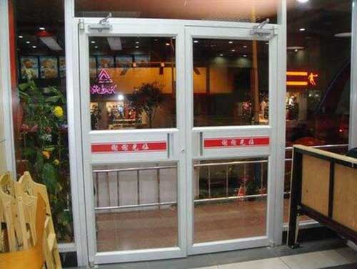 文沖安置房BS3-S122型號(hào)肯德基門案例 - 中出網(wǎng)-智能出入口與停車充電門戶