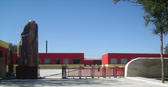 喜迎呼和浩特出安智能電動伸縮門進駐呼和浩特四子王旗酒業(yè)公司