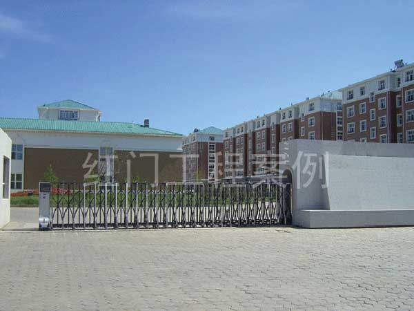呼和浩特出安智能伸縮門進(jìn)駐呼市第十一中學(xué)