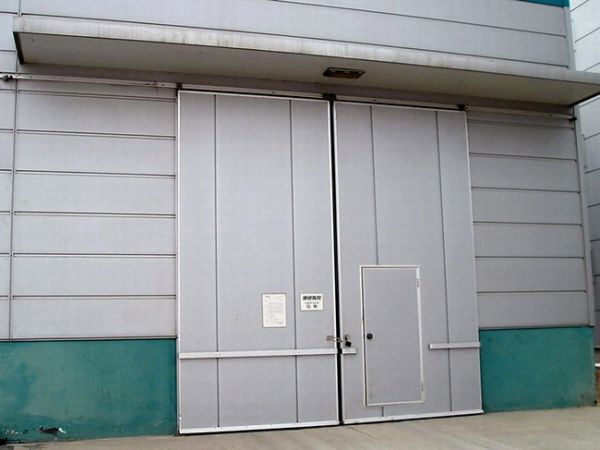 工業(yè)推拉門