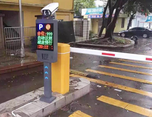 熱烈祝賀許昌出安智能停車場(chǎng)系統(tǒng)進(jìn)駐許昌新田360廣場(chǎng)