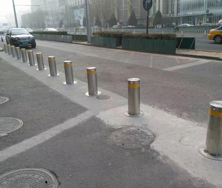 升降柱 - 中出網(wǎng)-智能出入口與停車(chē)充電門(mén)戶(hù)