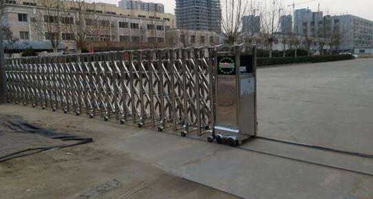 熱烈祝賀湖州出安智能電動(dòng)伸縮門安裝在湖州英創(chuàng)生物科技有限公司大門口